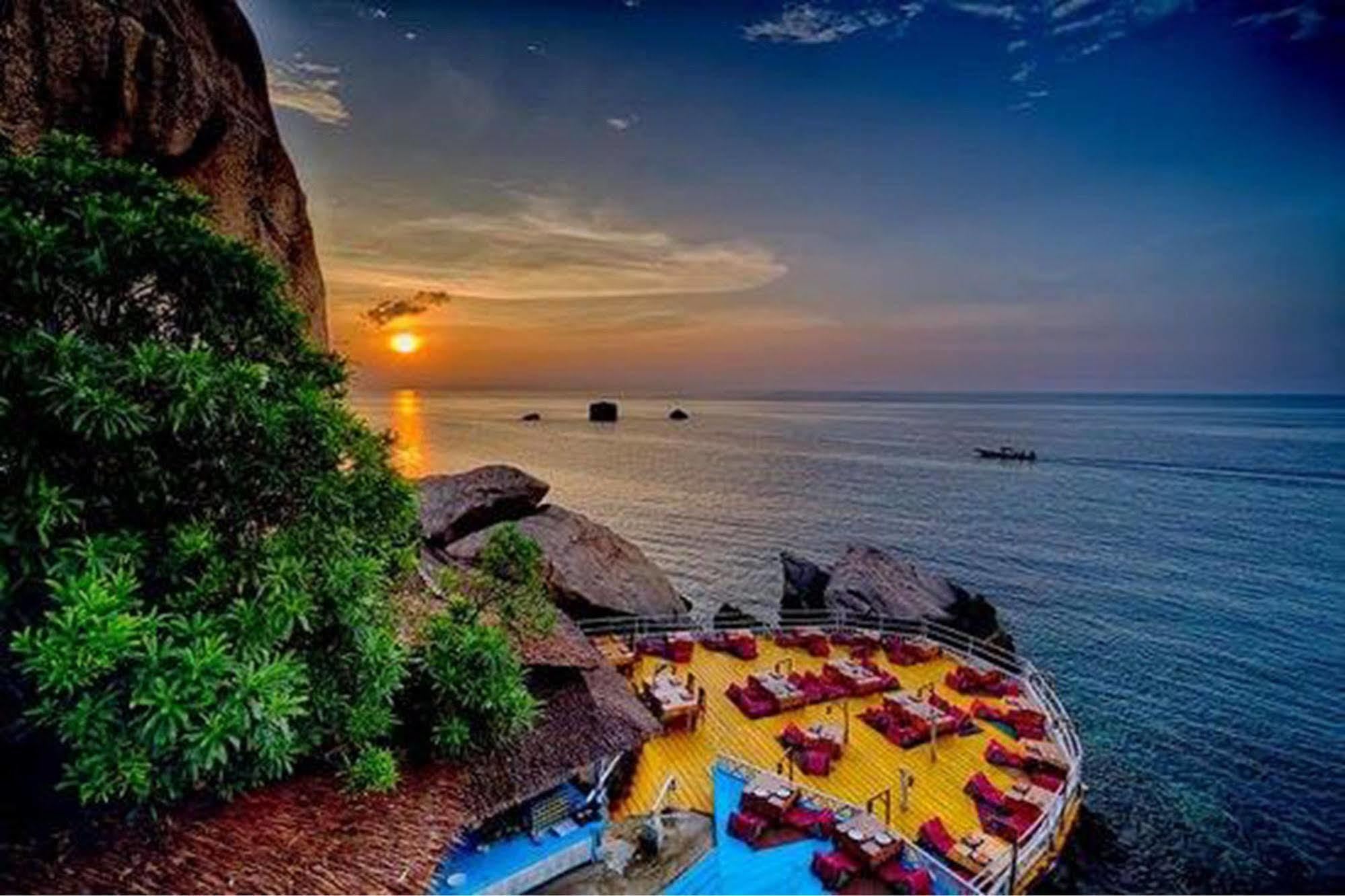 Koh Tao Bamboo Huts Hotel Exterior photo