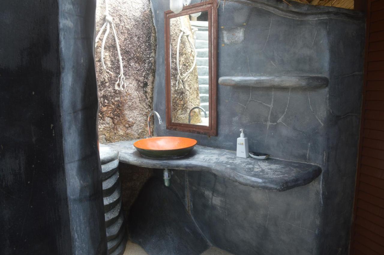 Koh Tao Bamboo Huts Hotel Exterior photo