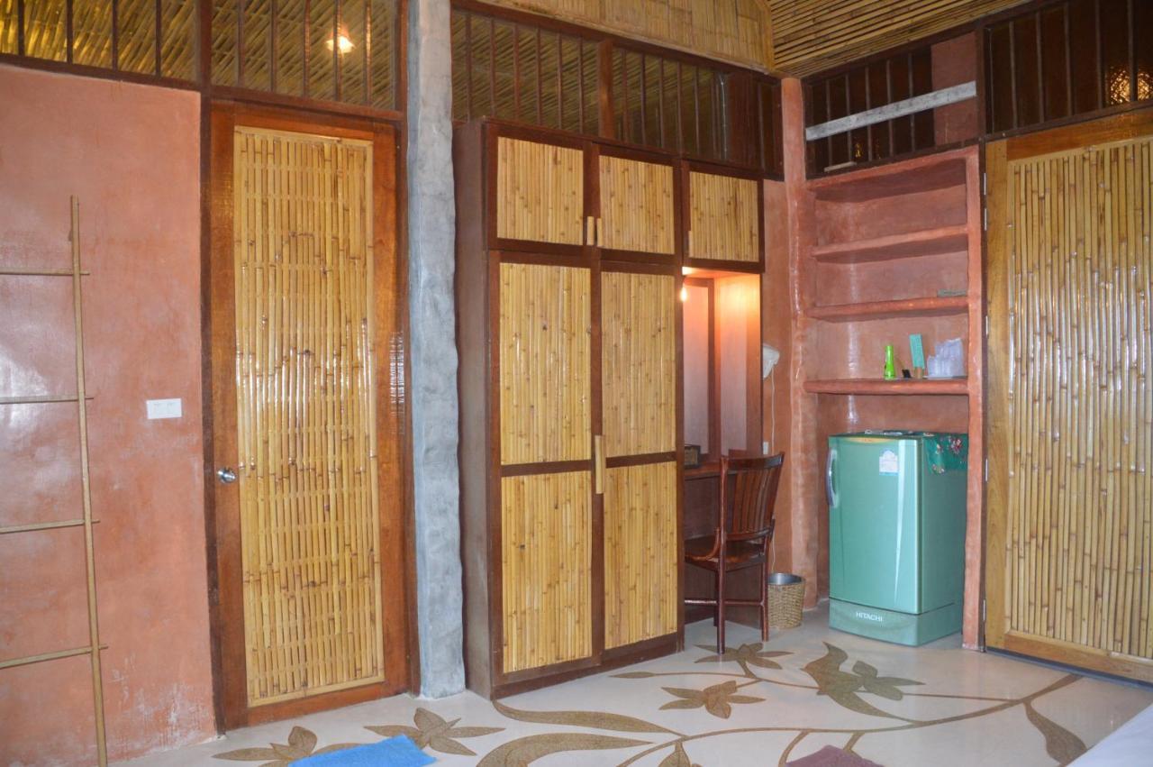 Koh Tao Bamboo Huts Hotel Exterior photo